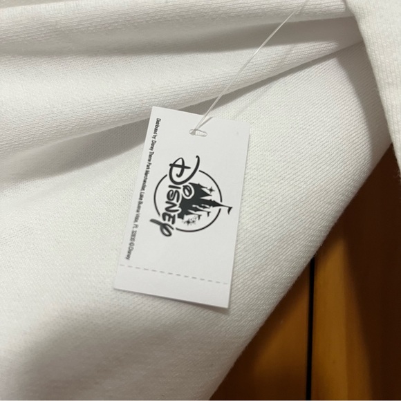 Disney World White Peace Sign Sweatshirt Size Small NWT - Picture 6 of 10